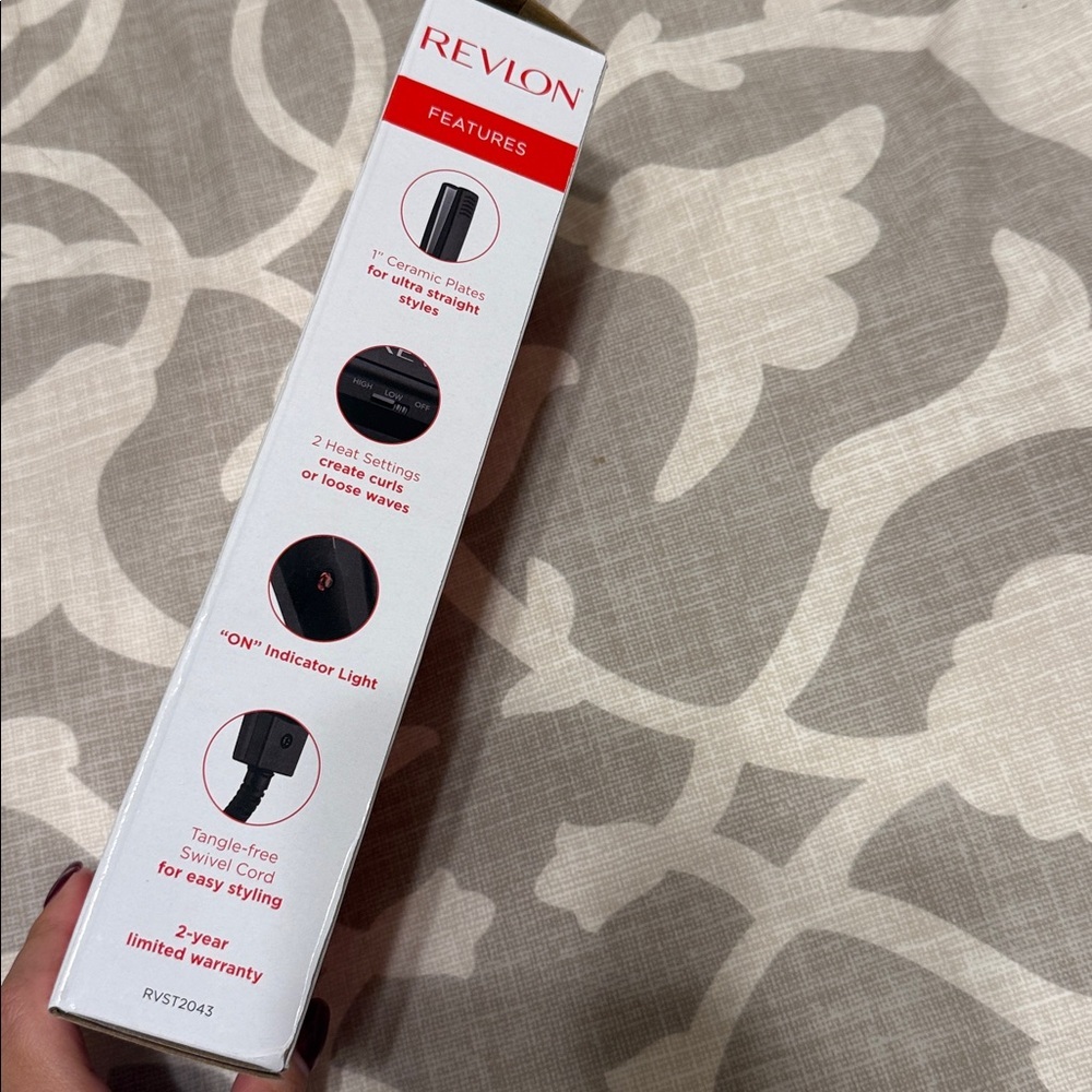 Revlon Essential Travel Compact Straight Flat Iron - Black - Picture 3 of 3